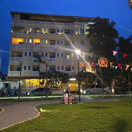 Grand Bayon Siem Reap Hotel Esterno foto